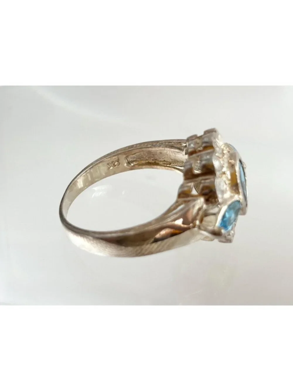 Clear & Blue Topaz Scalloped Gemstone Sterling Silver 925 Vintage Ring - sz 9